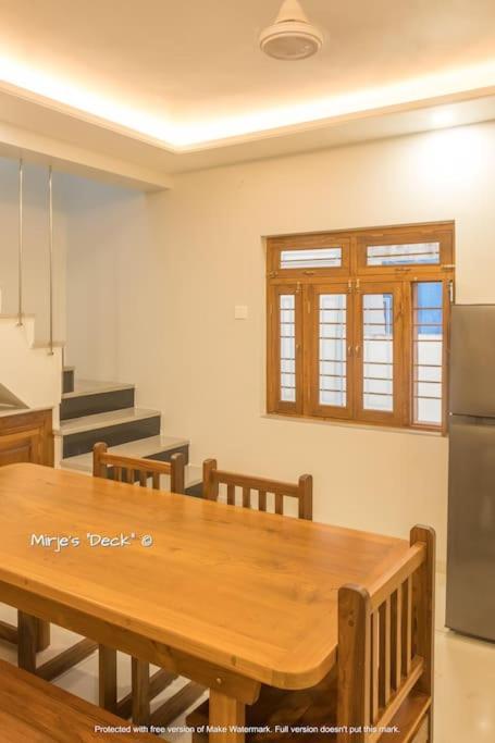 Mirje's Deck - - Family Holiday home Kolhapur
